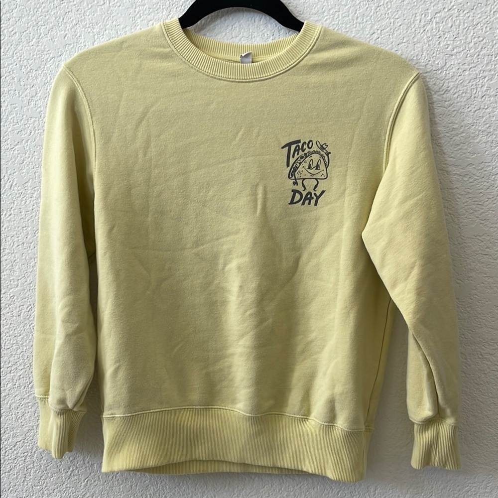 Uniqlo Yellow Crewneck Sweatshirt Size 9-10Y